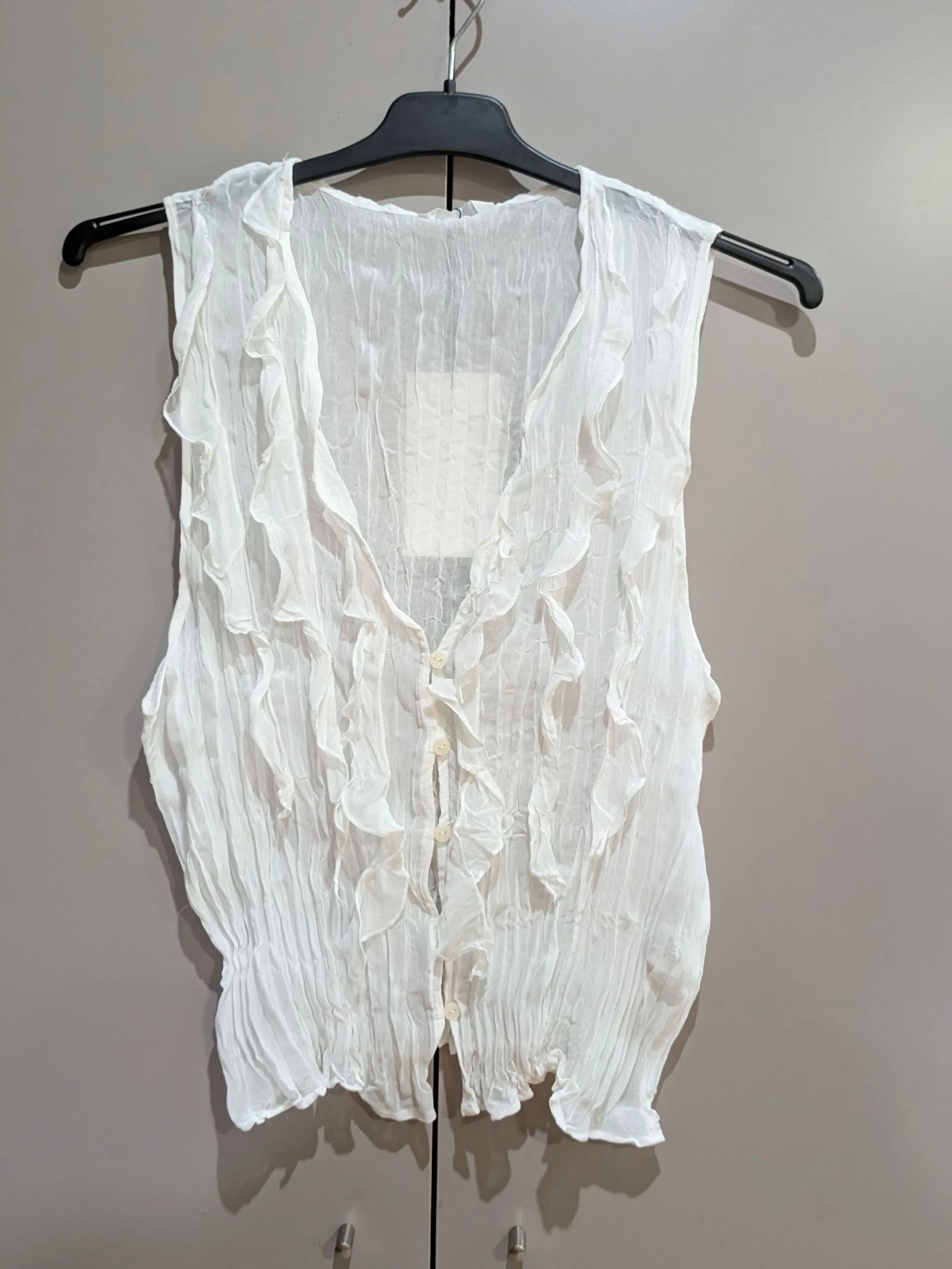Top Bohemio Blanco con Volantes y Tejido Arrugado talla M de Zara